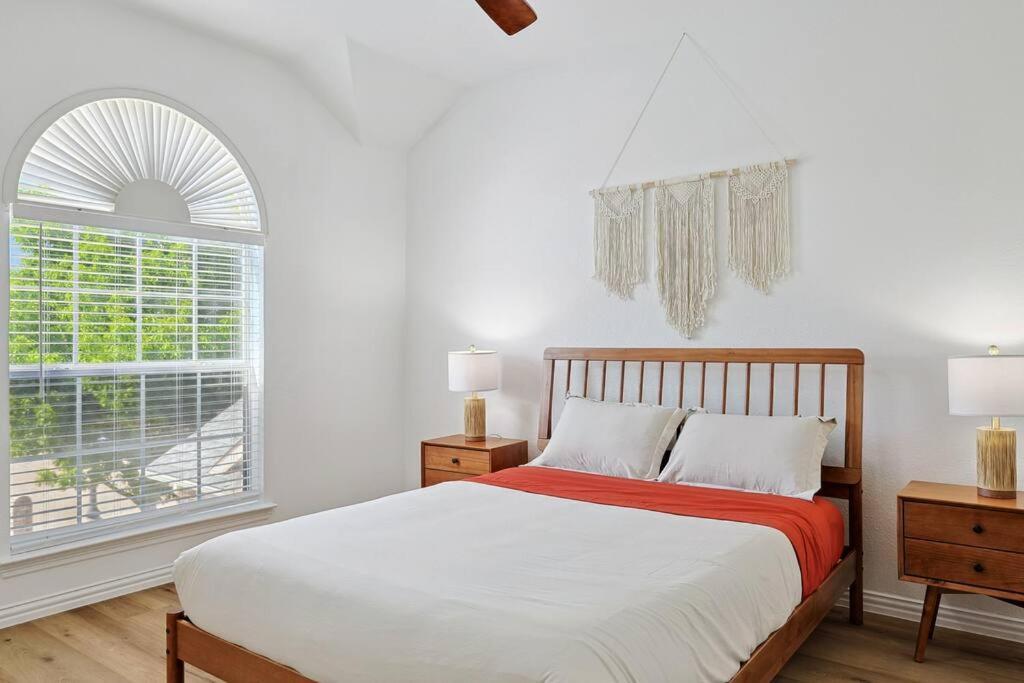 Villa Wellness Oasis 5Br W Pool + Huge Yard + Fire Pit Sachse Exterior foto