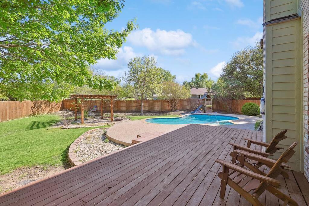 Villa Wellness Oasis 5Br W Pool + Huge Yard + Fire Pit Sachse Exterior foto