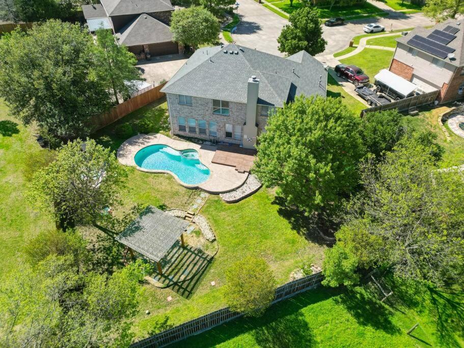 Villa Wellness Oasis 5Br W Pool + Huge Yard + Fire Pit Sachse Exterior foto