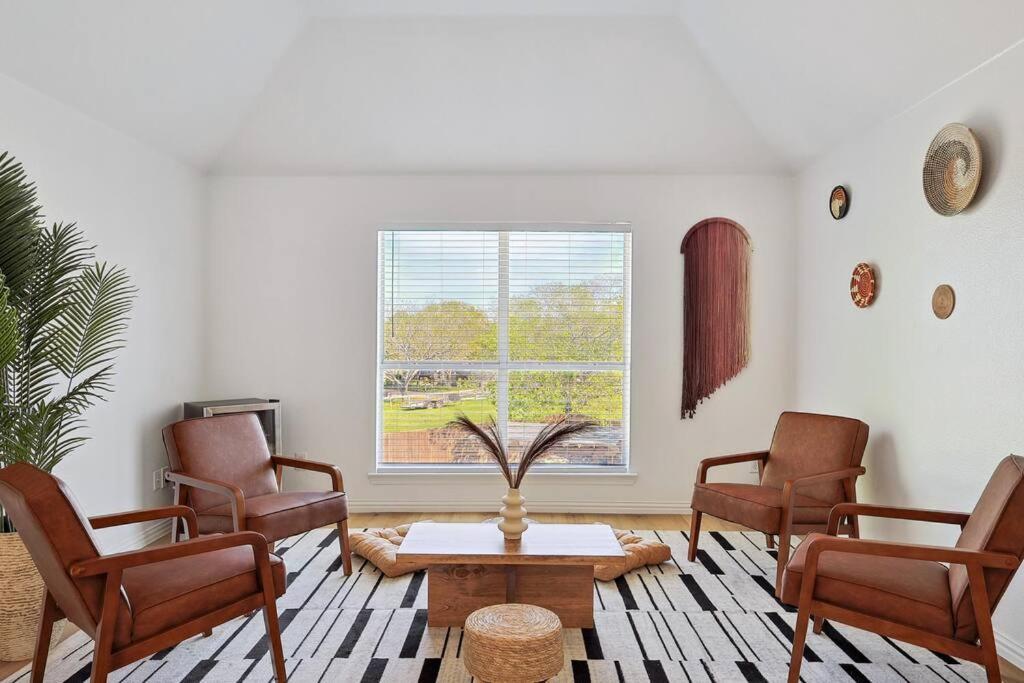 Villa Wellness Oasis 5Br W Pool + Huge Yard + Fire Pit Sachse Exterior foto