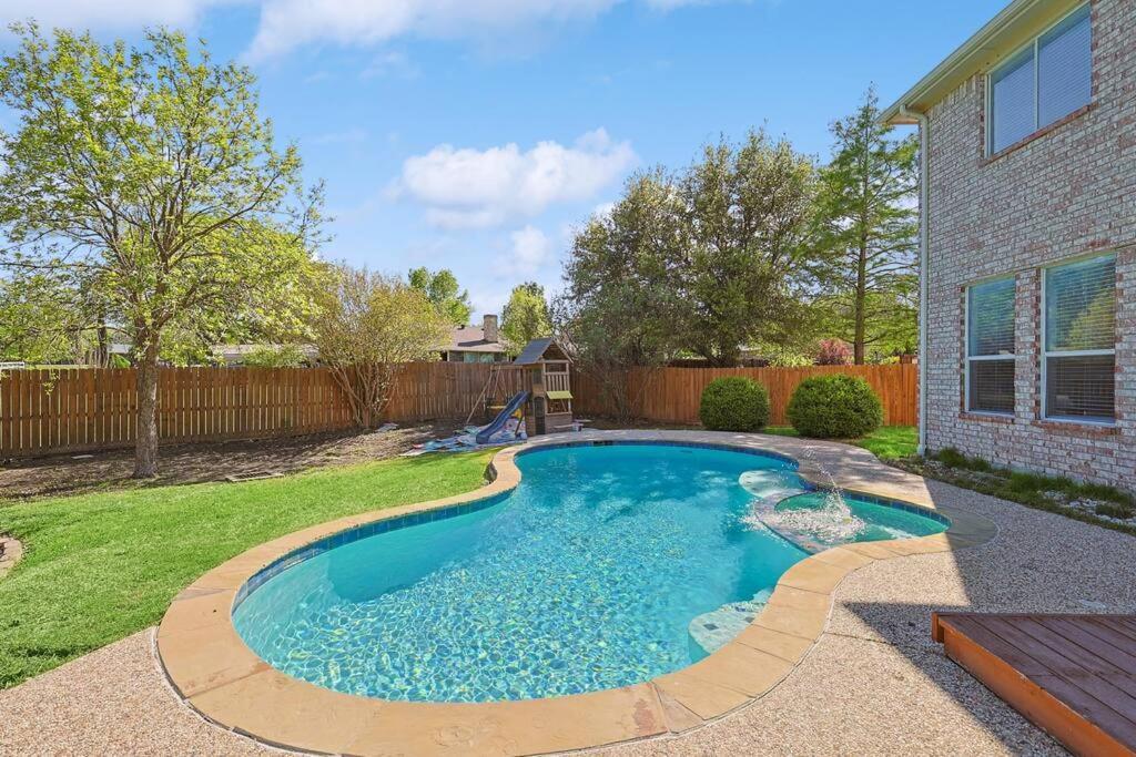 Villa Wellness Oasis 5Br W Pool + Huge Yard + Fire Pit Sachse Exterior foto